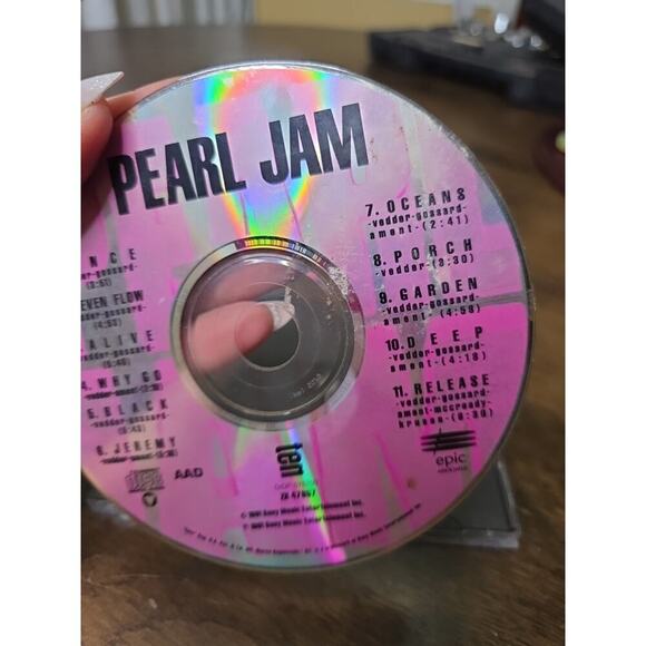 Ten by Pearl Jam (CD, 1991) - Picture 8 of 16